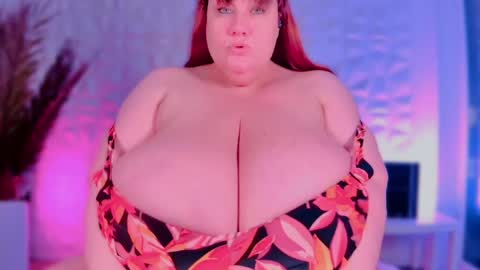 BIGGY MELON online show from May 28, 3:15 am