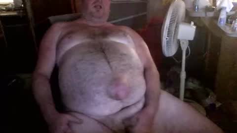 Snapshot of bighairyfunguy chatting on December 22, 5:10 pm bighairyfunguy online show from December 22, 5:10 pm