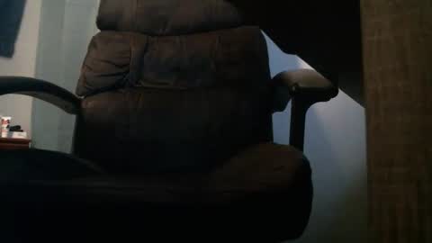 bigjugfucker88 online show from November 11, 10:43 pm