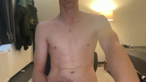 Snapshot of bigleor chatting on February 12, 3:07 pm bigleor online show from February 12, 3:07 pm