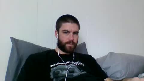 Snapshot of bigmag23 chatting on October 22, 7:35 pm bigmag23 online show from October 22, 7:35 pm