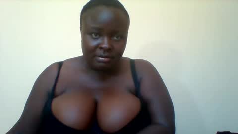 Snapshot of bigmelonss chatting on March 8, 11:48 am laila online show from March 8, 11:48 am