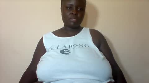 Snapshot of bigmelonss chatting on March 9, 1:04 am laila online show from March 9, 1:04 am