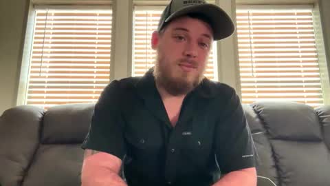 Snapshot of bigmike606420 chatting on June 3, 11:32 pm Bigmike online show from June 3, 11:32 pm