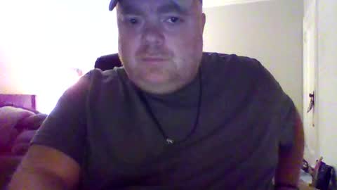 Snapshot of bigred_nyc chatting on October 30, 7:10 am Big Red online show from October 30, 7:10 am