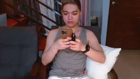 Snapshot of bigshowforyouxx chatting on February 1, 11:20 am Jay online show from February 1, 11:20 am