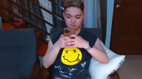 Snapshot of bigshowforyouxx chatting on February 12, 12:22 pm Jay online show from February 12, 12:22 pm