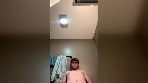 Snapshot of bigskinnyboyshh chatting on April 24, 10:56 pm bigskinnyboyshh online show from April 24, 10:56 pm