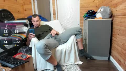 bigsshark online show from October 29, 8:21 pm