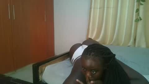 bigtits_baddie online show from December 16, 1:54 am