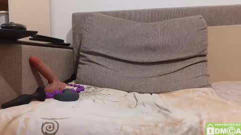 Snapshot of bigtitsboyx1 chatting on February 15, 5:09 am BigTitsBoyx1 online show from February 15, 5:09 am