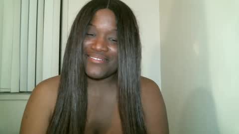Snapshot of bigtitscassie chatting on January 1, 5:43 am Bigtitscassie online show from January 1, 5:43 am