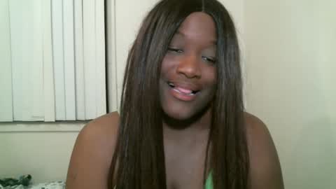 Snapshot of bigtitscassie chatting on January 18, 4:48 am Bigtitscassie online show from January 18, 4:48 am