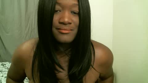 Snapshot of bigtitscassie chatting on May 11, 3:56 am Bigtitscassie online show from May 11, 3:56 am