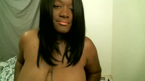Bigtitscassie online show from June 15, 2:25 am