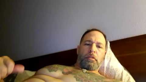 Snapshot of biguylasvegas chatting on January 5, 9:26 am biguylasvegas online show from January 5, 9:26 am