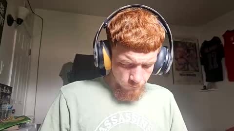 Snapshot of bigwhited2115 chatting on May 4, 6:26 pm Onlyfans redheadedwhitedick online show from May 4, 6:26 pm