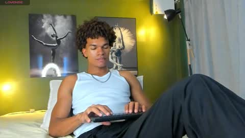 Snapshot of bigxxo chatting on December 15, 8:58 pm bigxxo online show from December 15, 8:58 pm