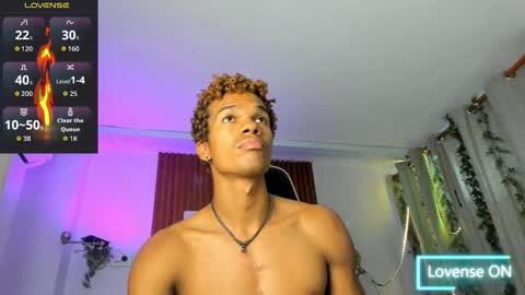 Snapshot of bigxxo chatting on September 18, 2:35 am bigxxo online show from September 18, 2:35 am