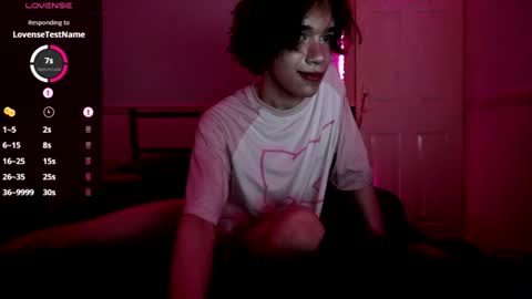 straything online show from June 23, 9:02 pm