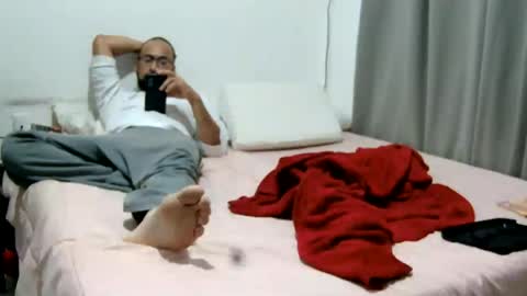 Snapshot of bigyyaso chatting on July 12, 4:25 am Horny Couple online show from July 12, 4:25 am