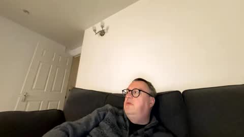 Snapshot of bihudddds chatting on February 10, 7:51 pm Just call me master online show from February 10, 7:51 pm