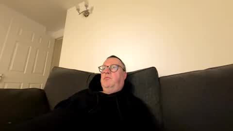 Snapshot of bihudddds chatting on February 17, 10:16 pm Just call me master online show from February 17, 10:16 pm