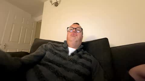 Snapshot of bihudddds chatting on February 19, 8:05 pm Just call me master online show from February 19, 8:05 pm