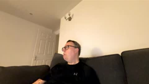 Snapshot of bihudddds chatting on March 14, 11:21 pm Just call me master online show from March 14, 11:21 pm