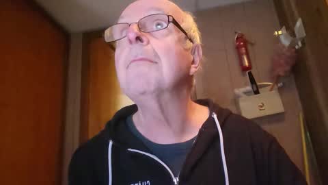 bill_25061 online show from February 20, 6:41 pm