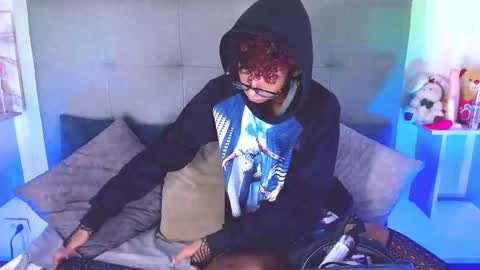 B-I-L-L-I-E 3 online show from October 9, 4:32 am