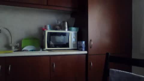 Snapshot of billos26 chatting on June 9, 3:01 pm billys greece online show from June 9, 3:01 pm