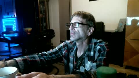 billy online show from July 4, 8:31 am