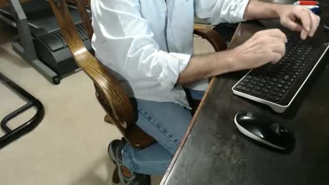 Snapshot of billy471 chatting on December 1, 8:31 pm billy471 online show from December 1, 8:31 pm