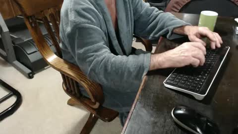 Snapshot of billy471 chatting on December 19, 11:29 am billy471 online show from December 19, 11:29 am