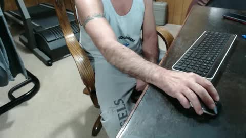 Snapshot of billy471 chatting on February 8, 8:42 pm billy471 online show from February 8, 8:42 pm