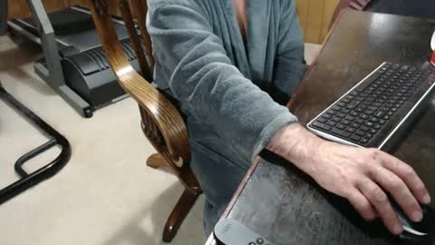 Snapshot of billy471 chatting on February 13, 11:17 am billy471 online show from February 13, 11:17 am