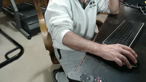 Snapshot of billy471 chatting on February 16, 10:54 pm billy471 online show from February 16, 10:54 pm