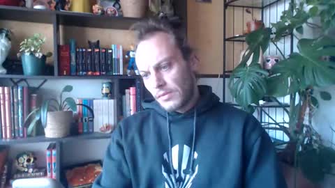 Billy FingerCut online show from November 21, 8:57 am