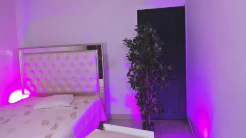 Sam online show from January 8, 7:38 pm