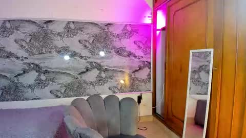 Snapshot of billy_jamees chatting on January 17, 12:32 pm Sam online show from January 17, 12:32 pm