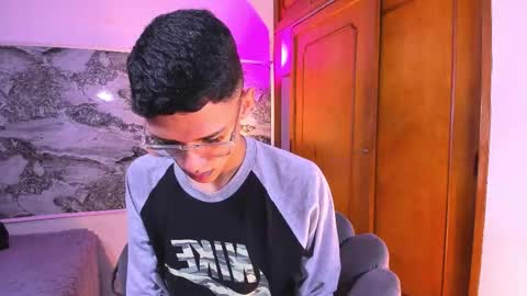 Snapshot of billy_jamees chatting on February 1, 12:48 pm Sam online show from February 1, 12:48 pm