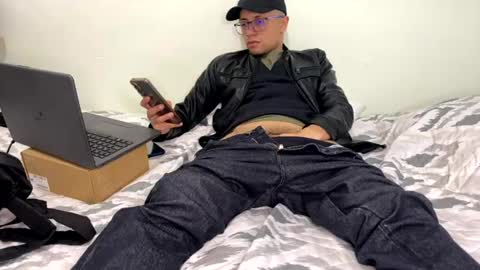 Snapshot of billy_magteo chatting on August 5, 1:30 am billy_magteo online show from August 5, 1:30 am
