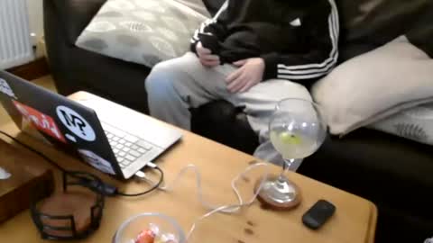 bindmedown online show from February 5, 9:52 pm