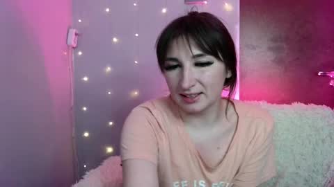 birdie_kiss online show from May 27, 9:12 pm
