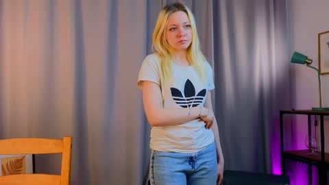 Snapshot of birgitfirman chatting on April 11, 3:27 pm Alice online show from April 11, 3:27 pm