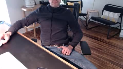 Snapshot of bisexy_man chatting on February 3, 3:28 pm bisexy_man online show from February 3, 3:28 pm