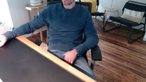 Snapshot of bisexy_man chatting on February 19, 4:58 pm bisexy_man online show from February 19, 4:58 pm