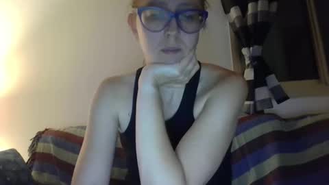 Snapshot of bisons5679946 chatting on October 16, 9:38 pm bisons online show from October 16, 9:38 pm