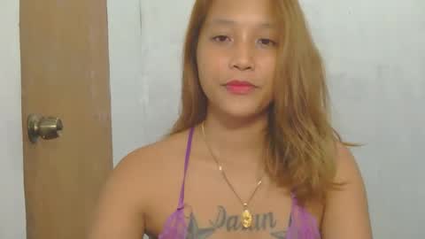 Snapshot of bitesizedbabe chatting on February 16, 3:41 pm bel online show from February 16, 3:41 pm